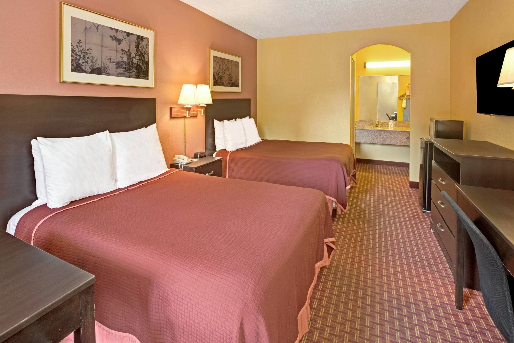 Howard Johnson By Wyndham Rock Hill Exterior photo